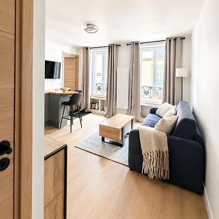 Chic 1br Near Le Marais, Modern, Calm, Parijs